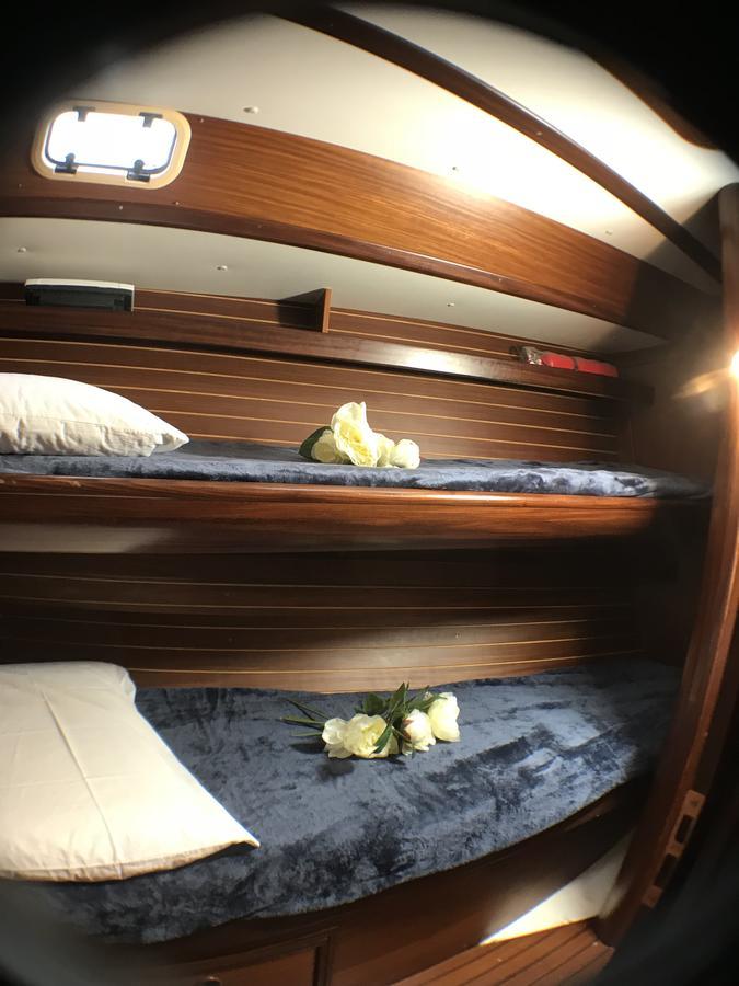 Bed&Boat Eolo 3 Hotel Venetië Buitenkant foto